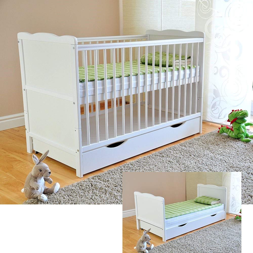 Lit bébé convertible avec tiroir 120x60 cm en bois de pin avec matelas mousse Aloe Vera rails réglables en hauteur