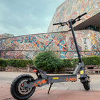 Trottinette électrique G2 adulte pliable 48V 15,6Ah autonomie 55 km pneus tubeless 10 pouces double suspension freins à disque avant arrière