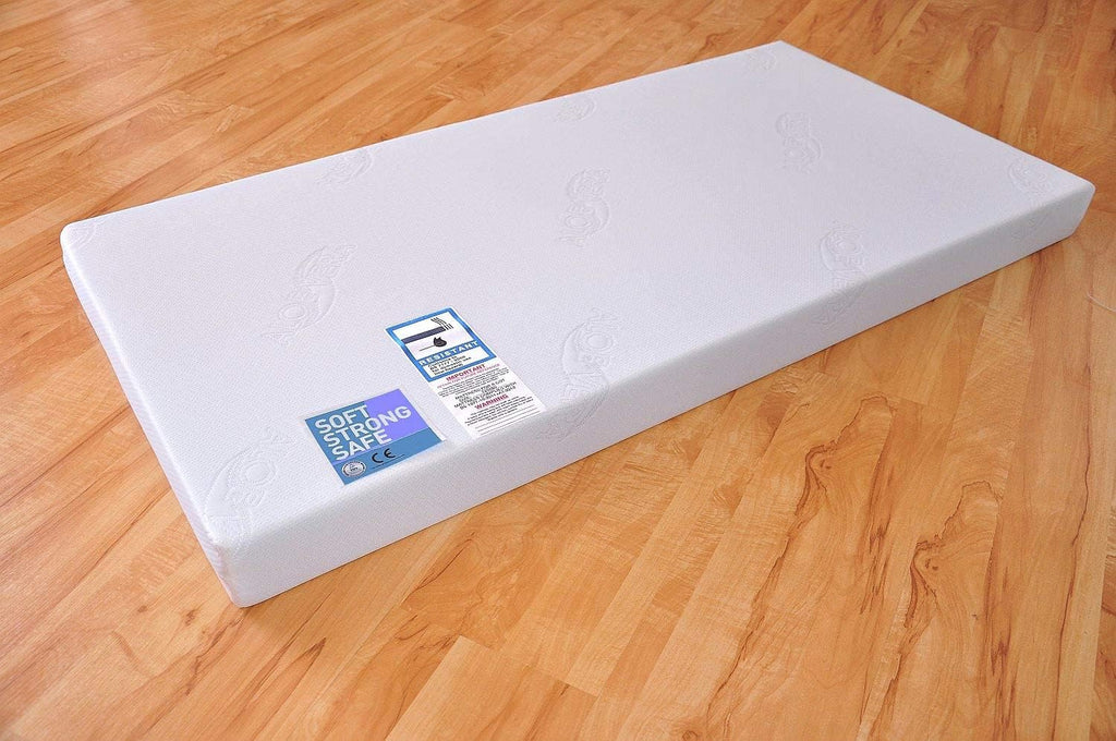 Lit bébé convertible avec tiroir 120x60 cm en bois de pin avec matelas mousse Aloe Vera rails réglables en hauteur