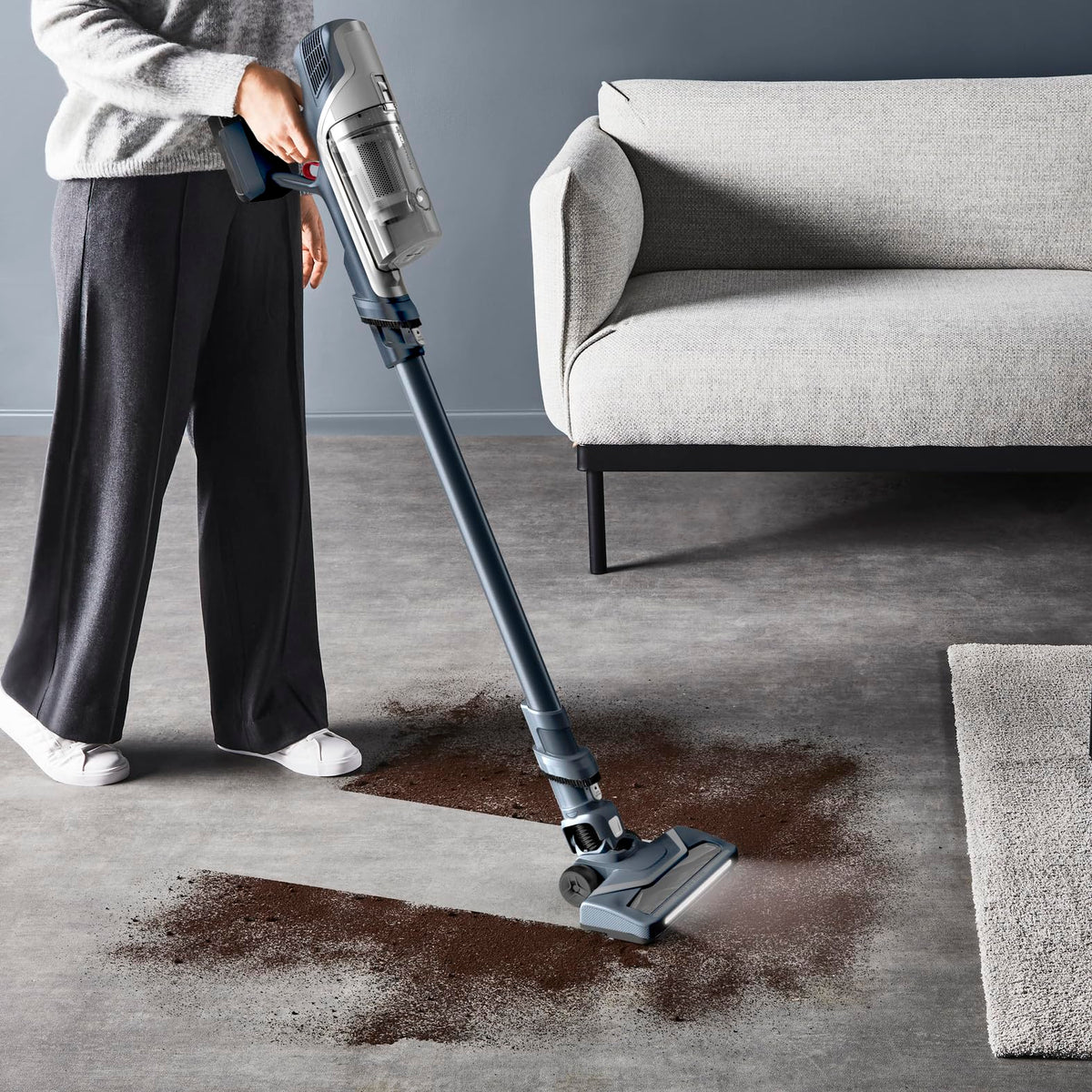 Aspirateur balai sans fil multifonction X-Pert6.60 RH6836EO 100W batterie 18V autonomie 45 minutes filtre et bac à poussière