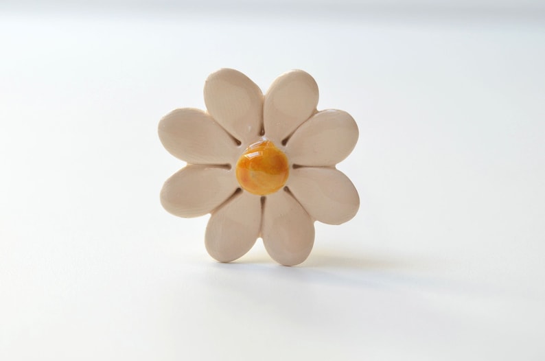 Marguerite céramique colorée 4 cm - Décoration intérieur et extérieur