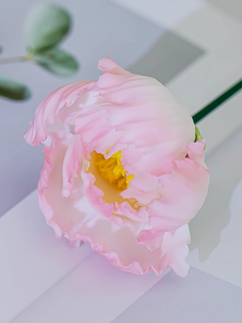 Bouquet de fleurs en céramique, Lys non ouverts, Décoration intérieur moderne, Cadeau Fête des Mères