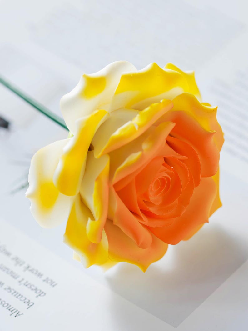 Rose manta orange en céramique, fleur éternelle décorative, décoration intérieur moderne, 8,7 cm