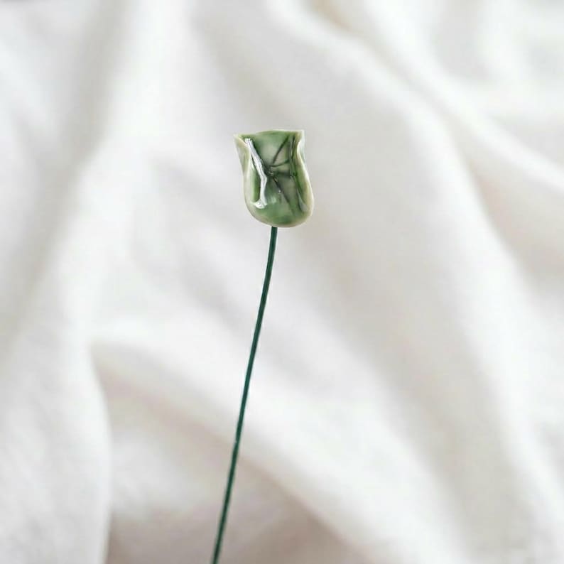 Tiges de plantes artificielles en céramique, feuille de lotus, gousse de lotus, trèfle à quatre feuilles, bouton de tulipe, décoration pour vase, imitation verdure, sans entretien