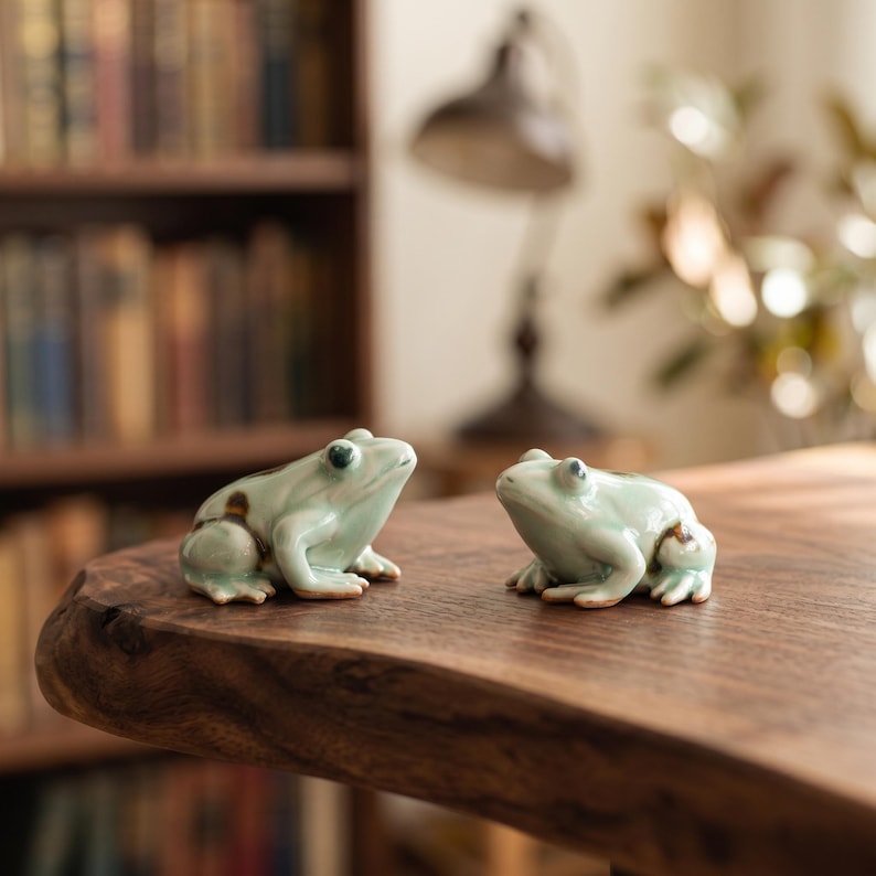 Petite grenouille en céramique décoration de bureau zen accessoire miniature