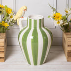 Vase en céramique rayée avec perroquet 3D – Vert, jaune et blanc