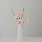 Bouquet de fleurs en céramique, Lys non ouverts, Décoration intérieur moderne, Cadeau Fête des Mères