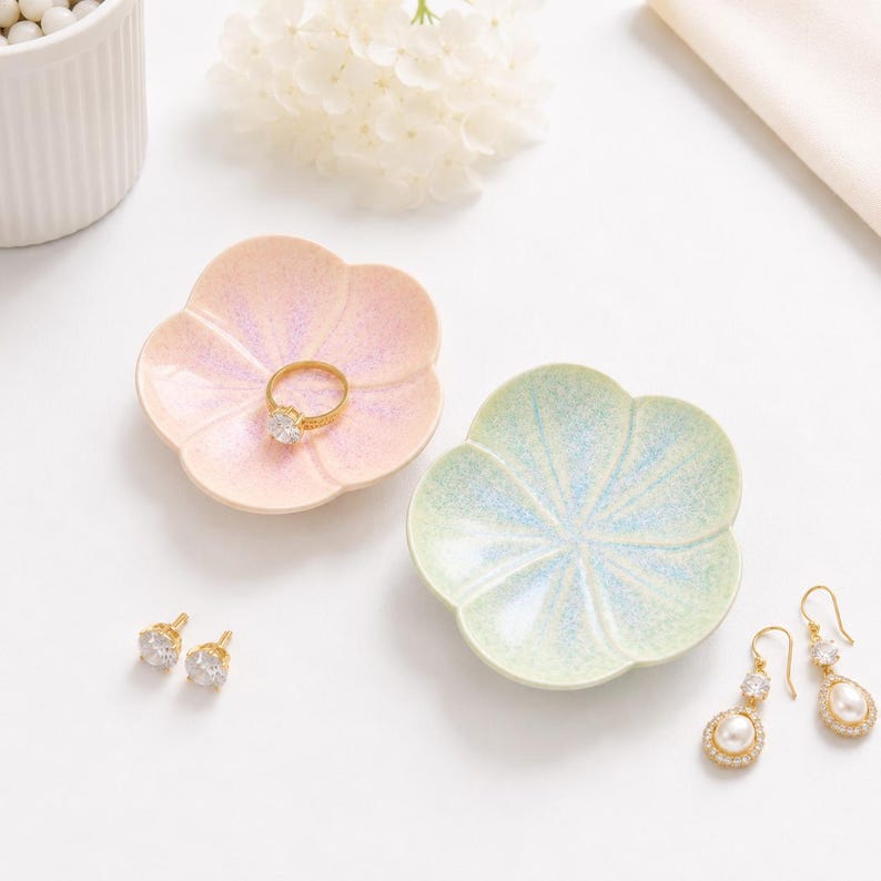 Plateau porte-bijoux floral en céramique pastel, organiseur de bagues boucles d'oreilles colliers