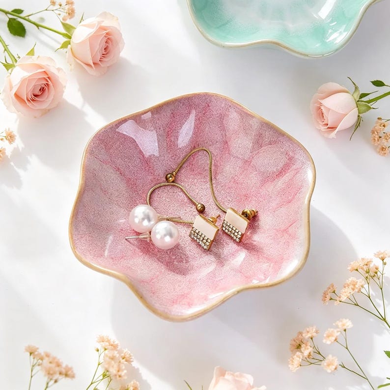 Plateau à bijoux en céramique à motif floral, porte-bagues et vide-poches décoratif pour coiffeuse