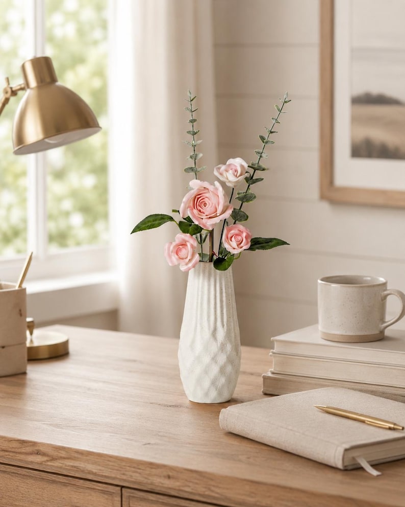 Rose en céramique rose, fleur éternelle faite main pour décoration intérieure